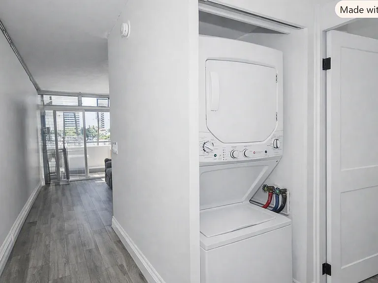 500 University Ave #515 — Photo 16