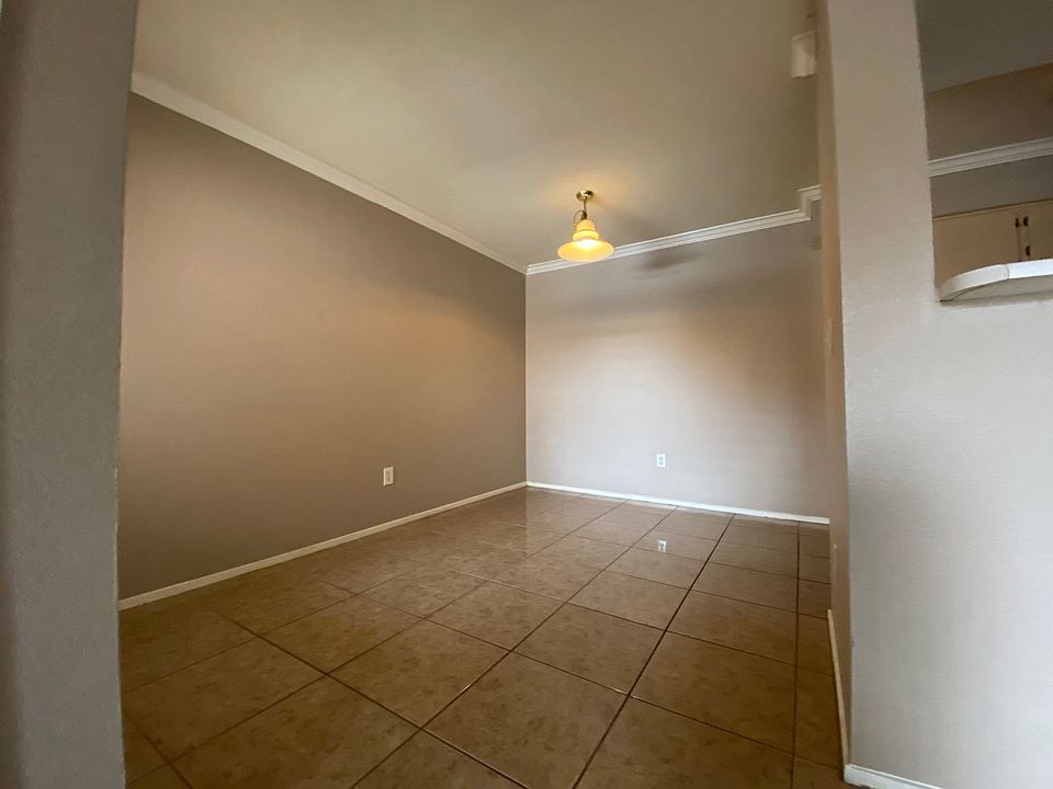 1st image of 1150 N Buffalo Dr APT 2118