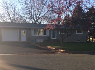 725 Ridgeway St, Hammond, WI 54015