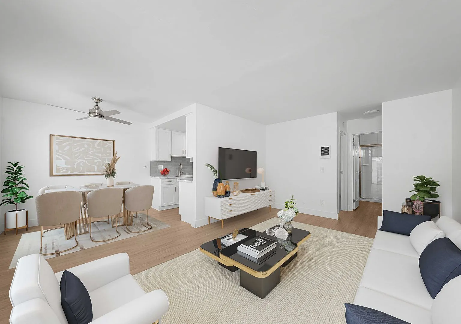 University Crest Apartments — Photo 4