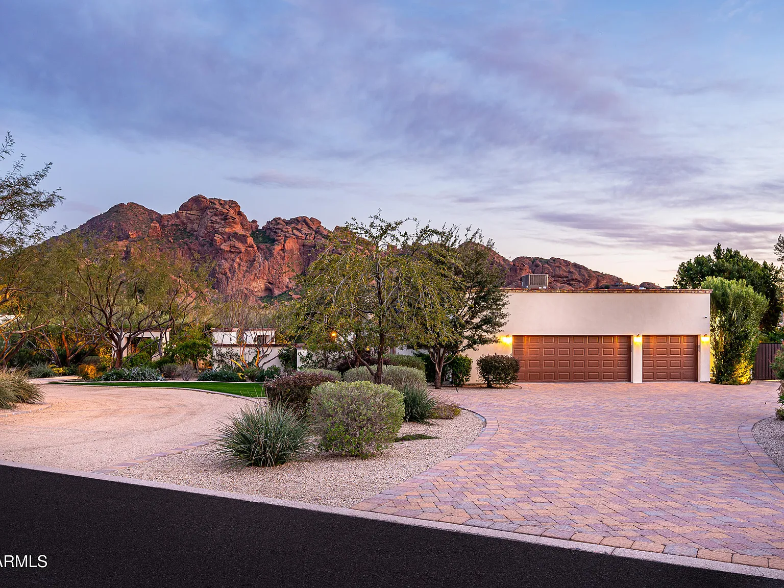 4 bed, 4.5 bath, 5572 sqft, $25,000 — Photo 3
