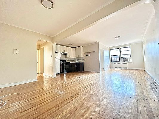 1st image of 520 E 21st St Floor 4