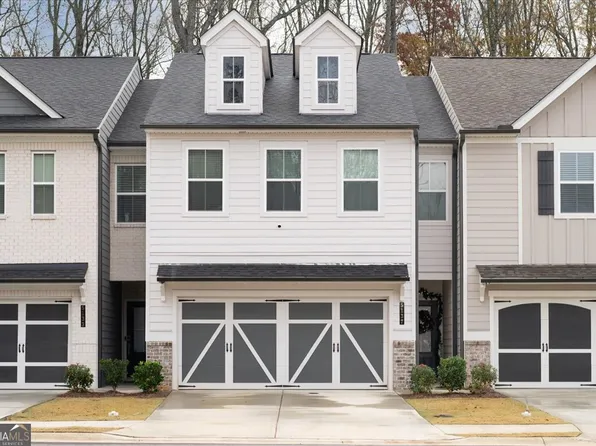 5137 Sidney Square Dr, Flowery Branch, GA 30542