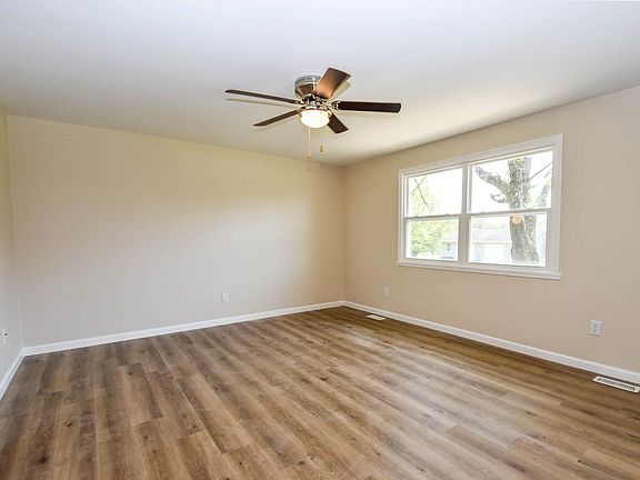 5th image of 7100 W Judy Dr