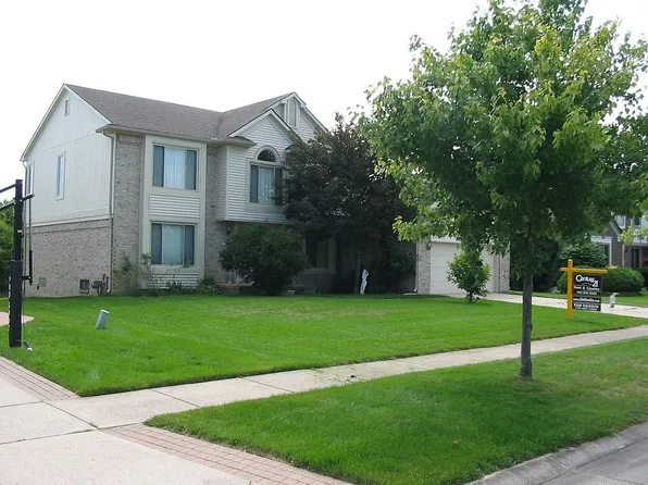 22649 Foxmoor Dr, Novi, MI 48374