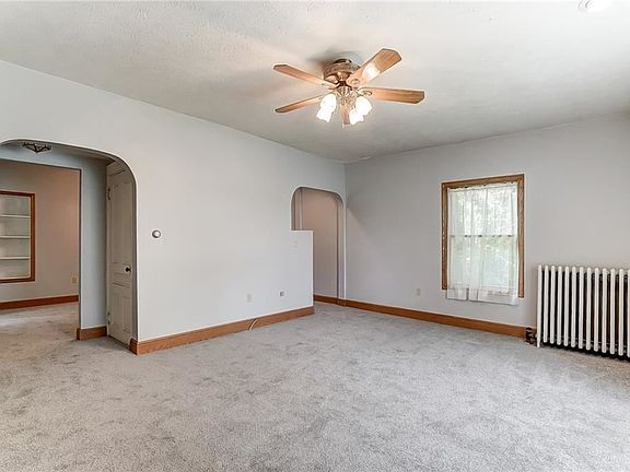 2nd image of 7186 National Rd