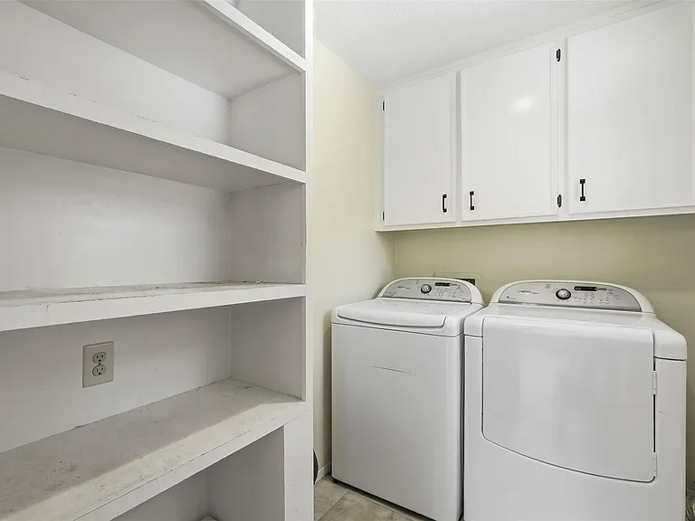 3807 Glenwood Springs Dr — Photo 22