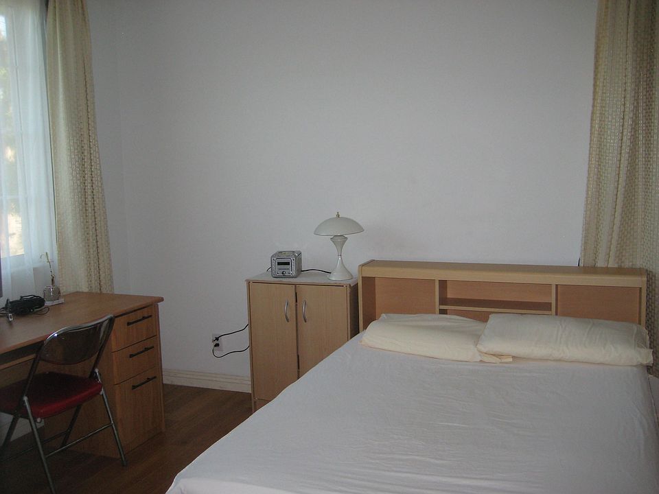 2nd image of 11407 Culver Blvd #1