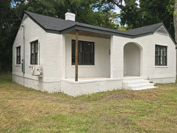 338 S Locust Ave, Denmark, SC 29042