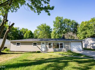 217 Glenwood Dr, Defiance, OH 43512