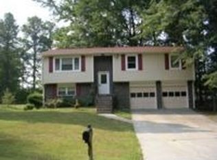 3198 Glen Hollow Dr, Rex, GA