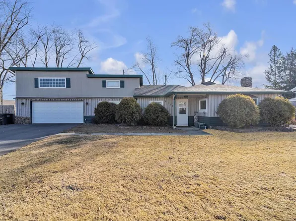 6111 247th AVENUE, Salem, WI 53168