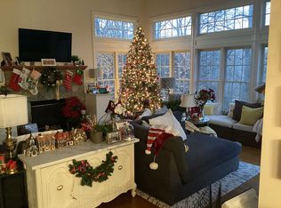 6052 Sugarstone Ct, Mc Lean, VA 22101