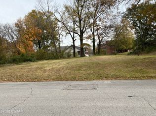 116 Stoddert St, Jackson, TN 38301