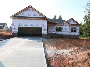 223 Victory Gallop Ln, Boiling Springs, SC 29316