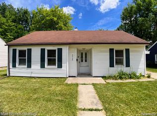 22120 Condon St, Oak Park, MI 48237