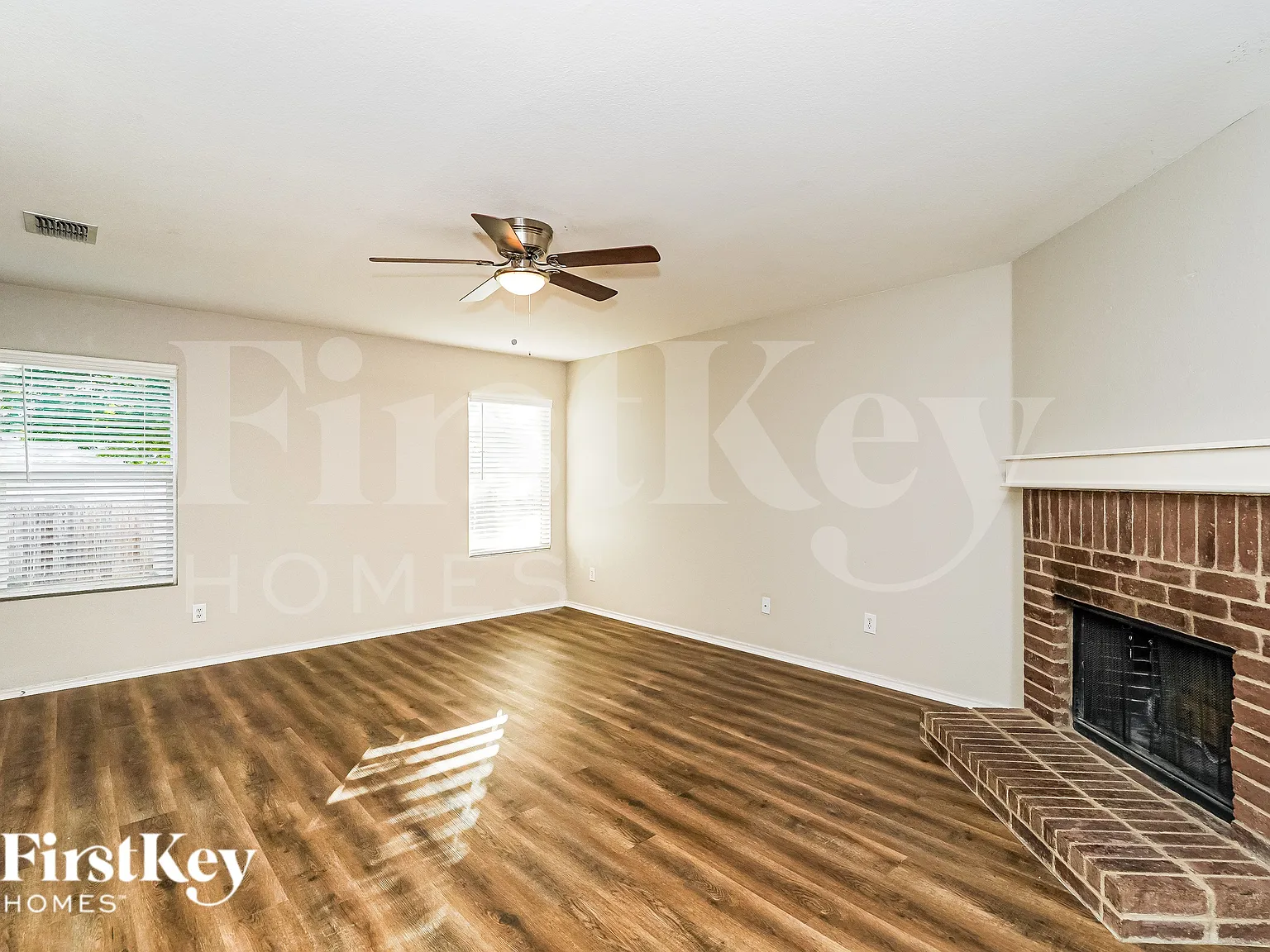 4 bed, 2.5 bath, 2603 sqft, $2,565 — Photo 4