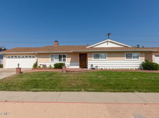 576 Debbie St, Thousand Oaks, CA 91320
