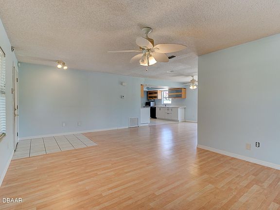 5th image of 1421 Chamale Ln