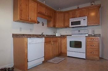 4th image of 3915 Benjamin Dr