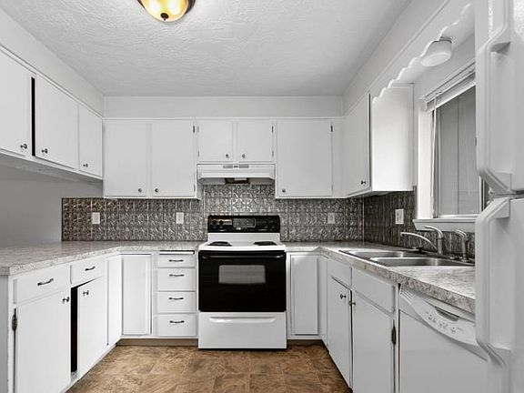5th image of 1910 S Juniper St #0