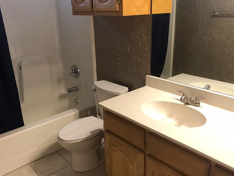 2123 Millwood Dr — Photo 1