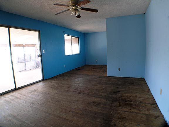 2nd image of 15804 Dubesor St