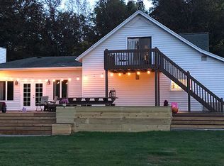 12209 Bailey Dr NE, Lowell, MI 49331