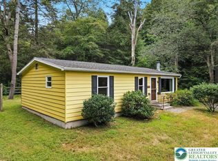 3633 Fairyland Rd, Lehighton, PA 18235