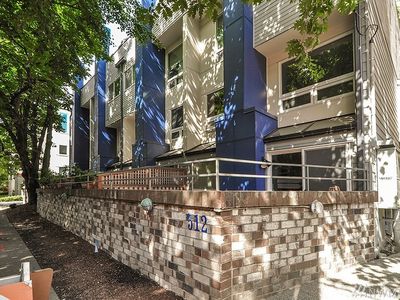 512 10th Ave E APT 1, Seattle, WA, 98102