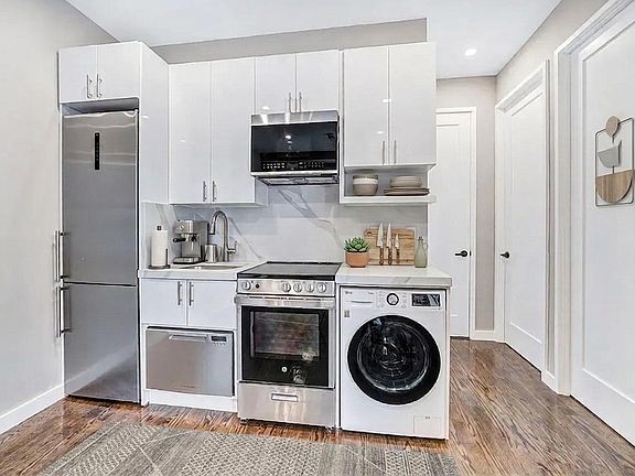 2nd image of 228 8th Ave #3E