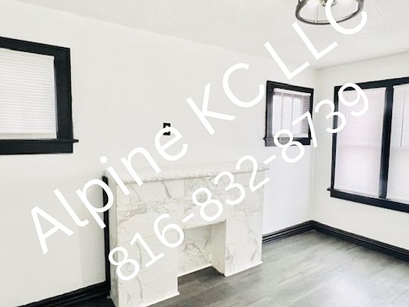 2nd image of 2633 Quincy St