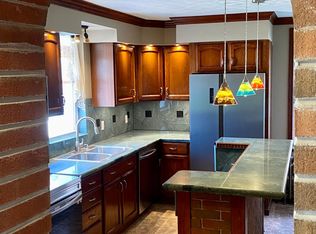 2223 Noble St, Reading, PA 19609