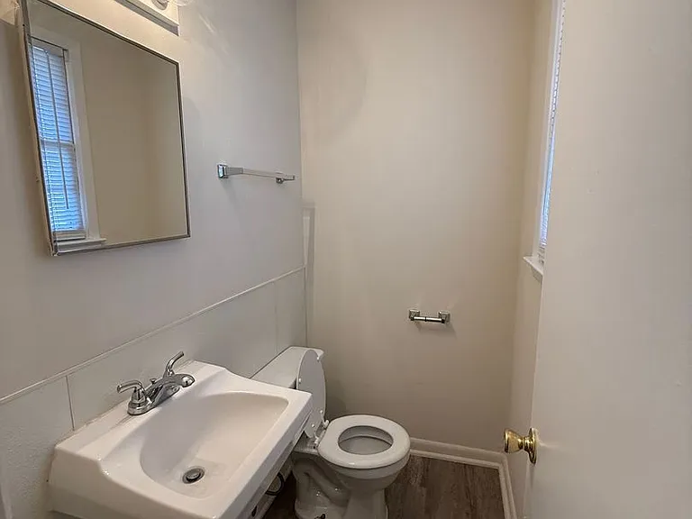 304 Old Hammock Rd — Photo 7
