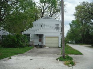 405 S 4th St, Fairbury, IL 61739