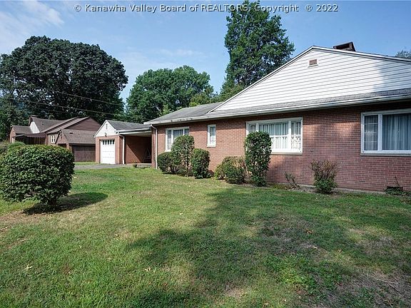 4th image of 4311 Virginia Ave SE