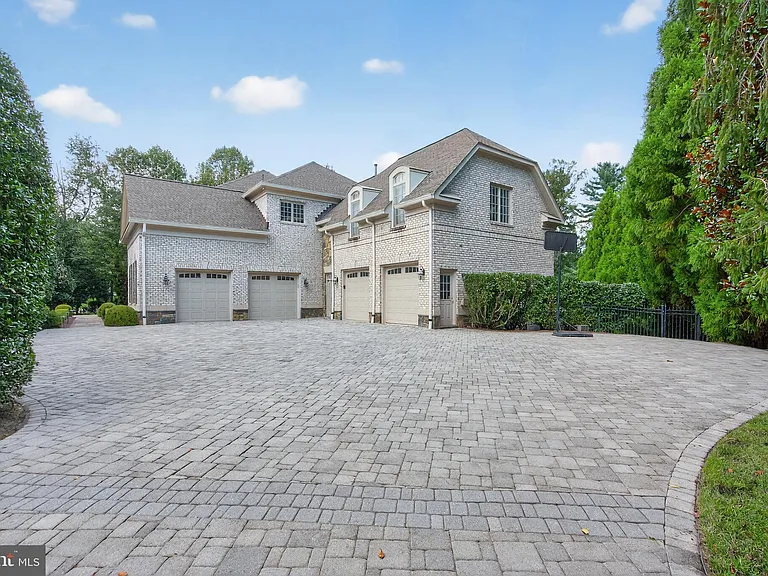 9864 Walker Glen Ct — Photo 19