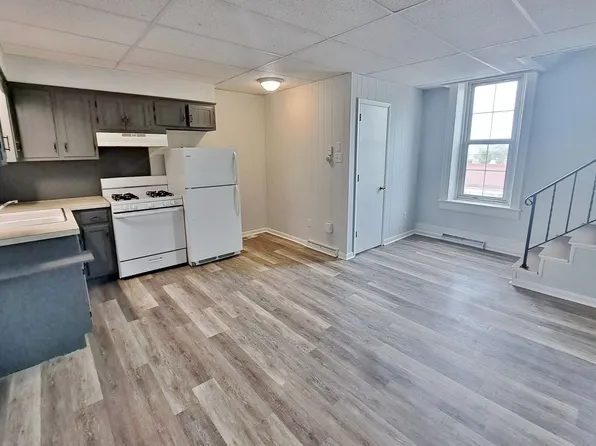 9 Baltimore Street, 9 Baltimore St APT 2, Codorus, PA 17311