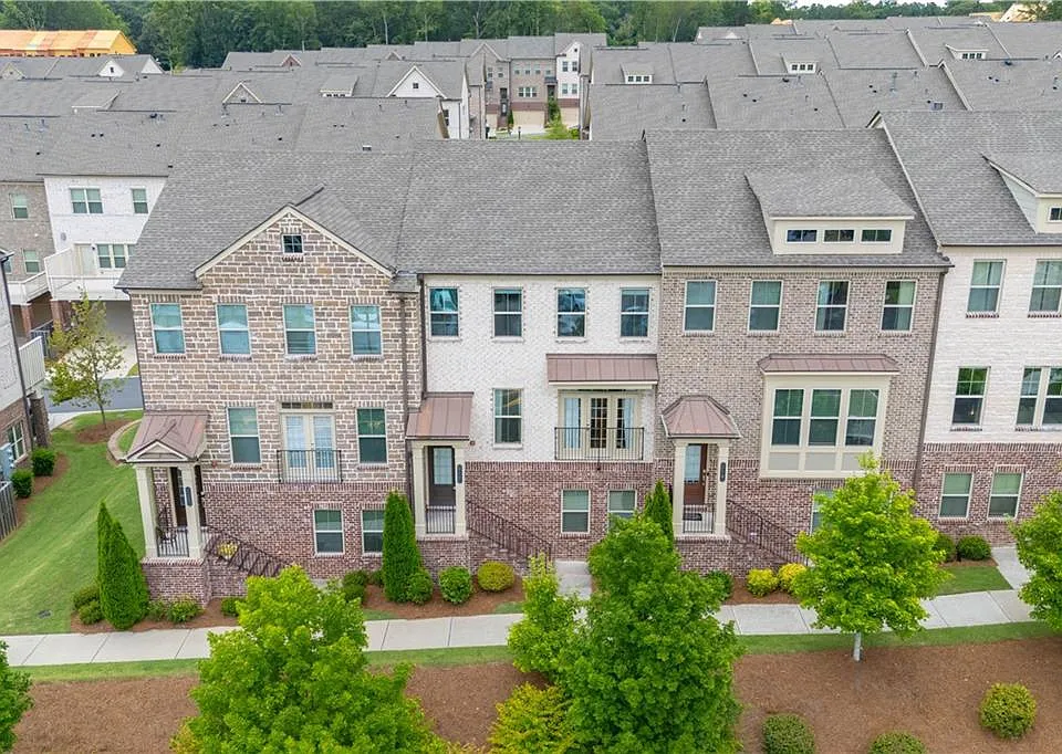 416 Montclair Ct