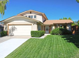 6019 SE Dalcastle Cres NW, Calgary, AB T3A 1R7