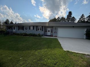 26871 775th Ave, Clarks Grove, MN 56016