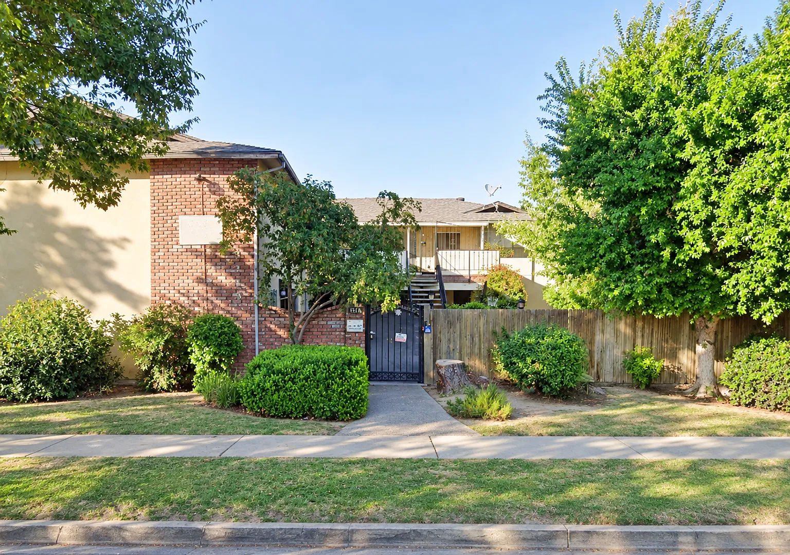 3349 E Sierra Madre Ave — Photo 1
