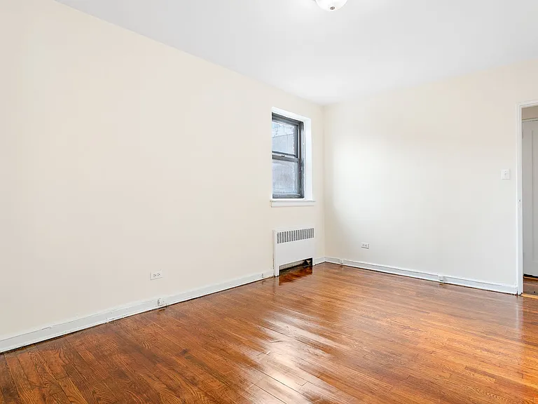 2705 Kings Hwy #6M — Photo 7