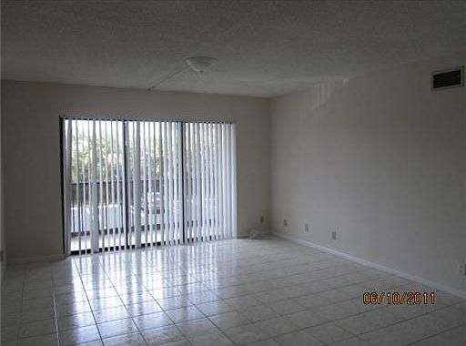 2nd image of 719 Sunny Pine Way APT E2