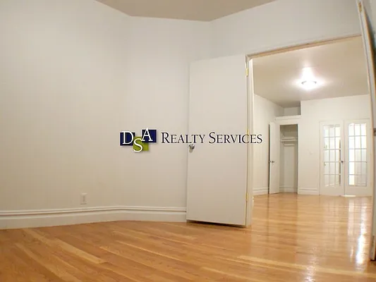Rented by DSA Realty | media 15