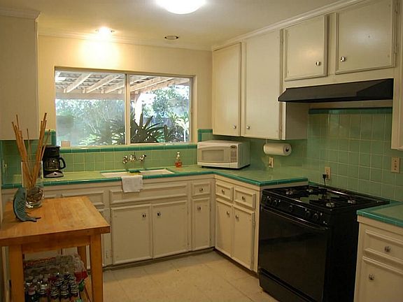 Immaculate, Well Maintained Original Ceramic Tile  in the kitchen.