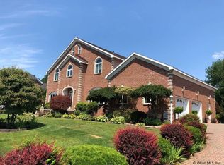 10 Burton Ln, Loudonville, NY 12211