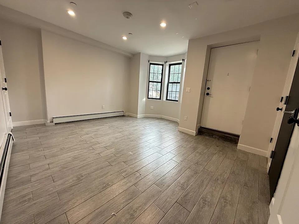 52C Yonkers Ave #2