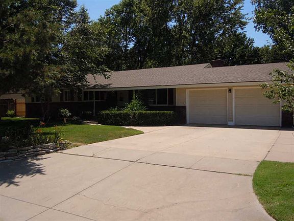 2231 N Bullinger Street