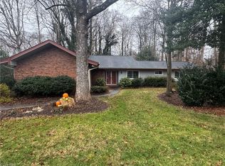 2204 Ledford Rd, Greensboro, NC 27406